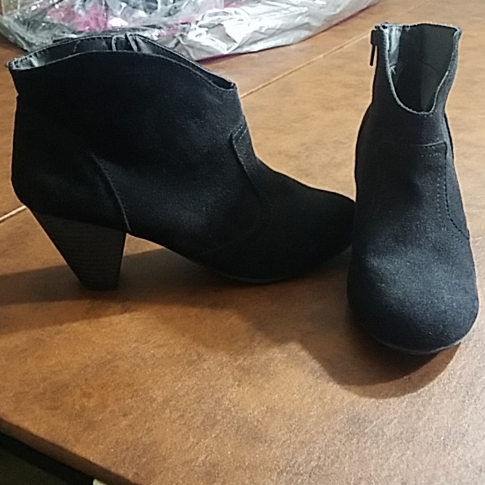 Black ankle booties
